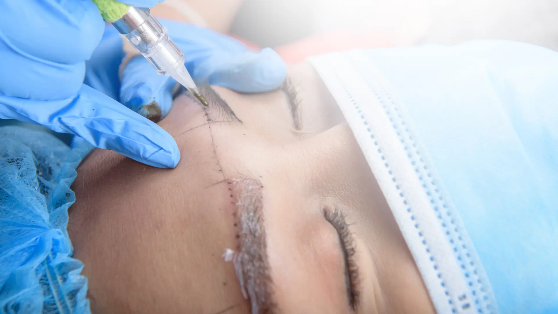 Mikroblading İşlemi (kalıcı kaş makyajı)